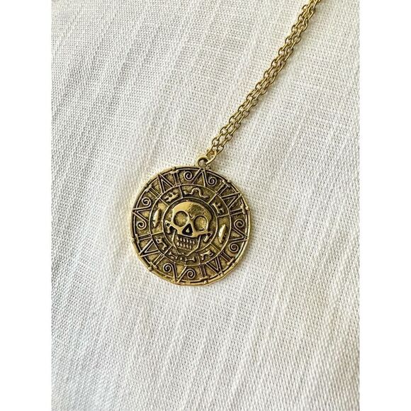 Pirates of the Caribbean pendant necklace - Picture 1 of 5